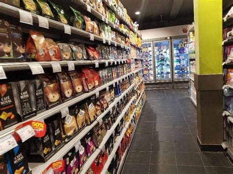 Carrefour Hypermarches à Reims