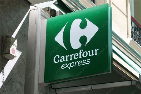 Carrefour express à Paris