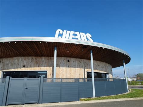 Cheers à Maurepas