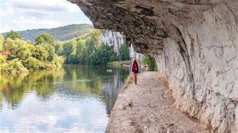Chemin du Halage à Freneuse