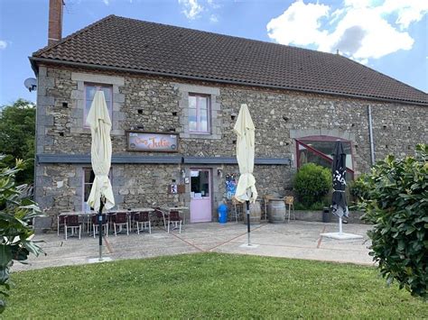 Chez Julie Cafe Bar à Azat-le-Ris