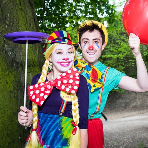 Childrens Entertainer party Balloon Modeller Clown Kids birthday Party Magician Face Painter London hire
