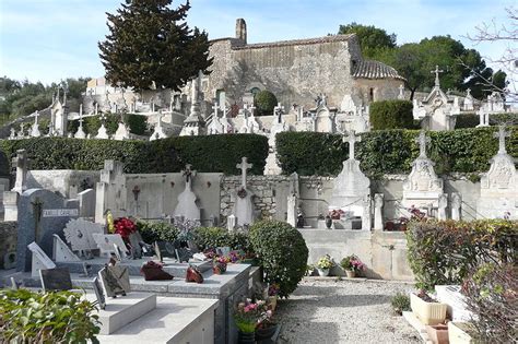 Cimetière d'Eyguières à Eyguières