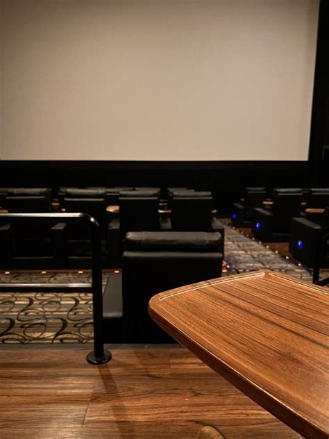 Cinema Cafe & Catering, Nightclub Tallinna mnt 21, Järvakandi, 79101 Rapla maakond