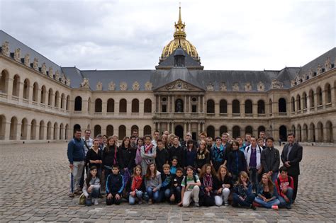 Collège Colombey les 2 Église à Colombey les deux Églises