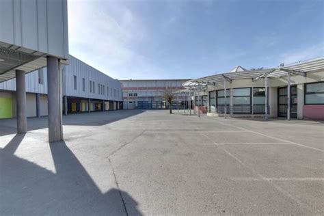 Collège Hélène de Fonsèque à Surgères