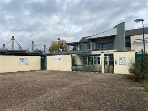 Collège Max Jacob à Saint-Jean-de-la-Ruelle