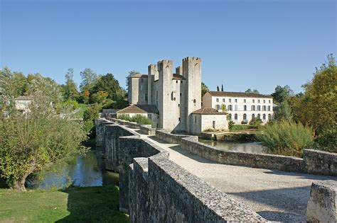 Contrain Stephanie à Barbaste