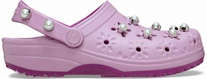 Crocs Flower Pattern