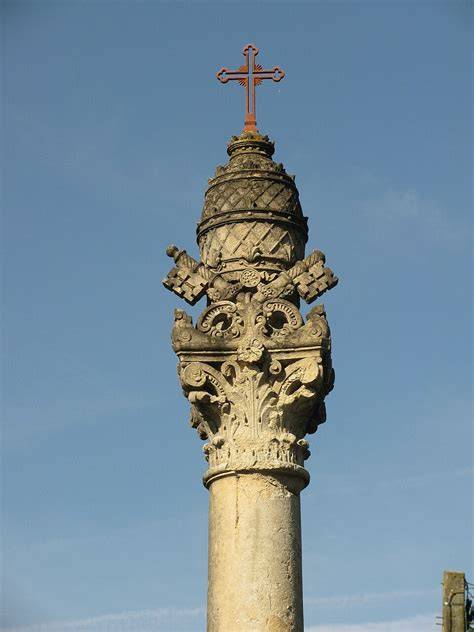 Croix du pape à Tronsanges