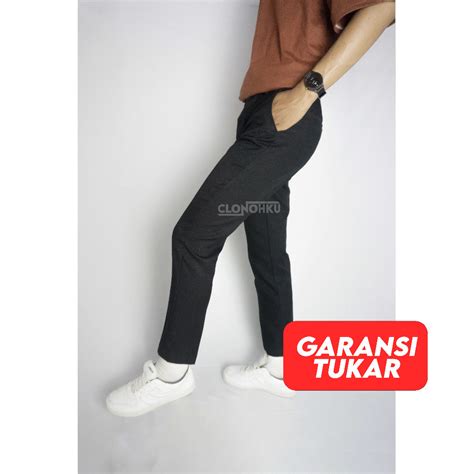 Celana Cropped atau Pendek