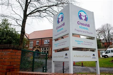 Crosshill School