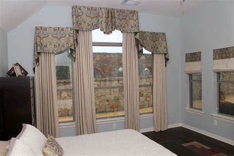 Curtains-For-3-Windows-Side-By-Side

