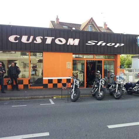 Custom Shop à Poissy
