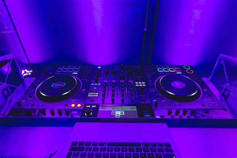 DJ S Carter - Professional DJ Services
