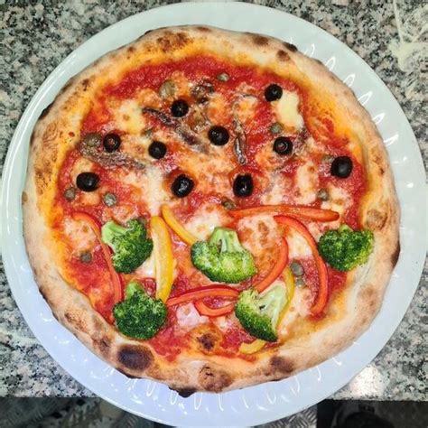 Da Bedda...girarrosto..pizza fast food Turin