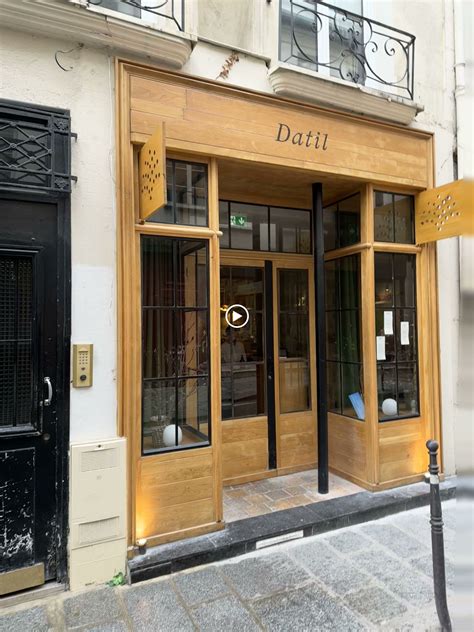 Datil à Paris