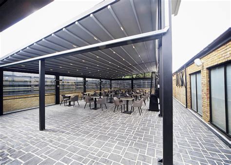 Designer Shade Solutions UK - Retractable Louvered Roofs