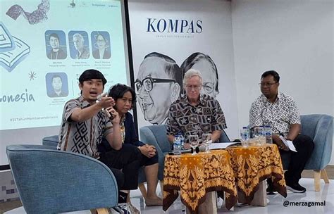 Diskusi Sejarah