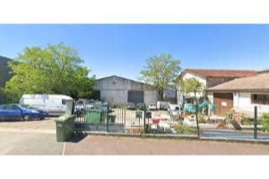 Docks Auto Services à Cenon