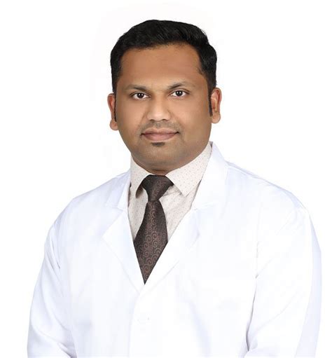 Dr Akshay Batra
