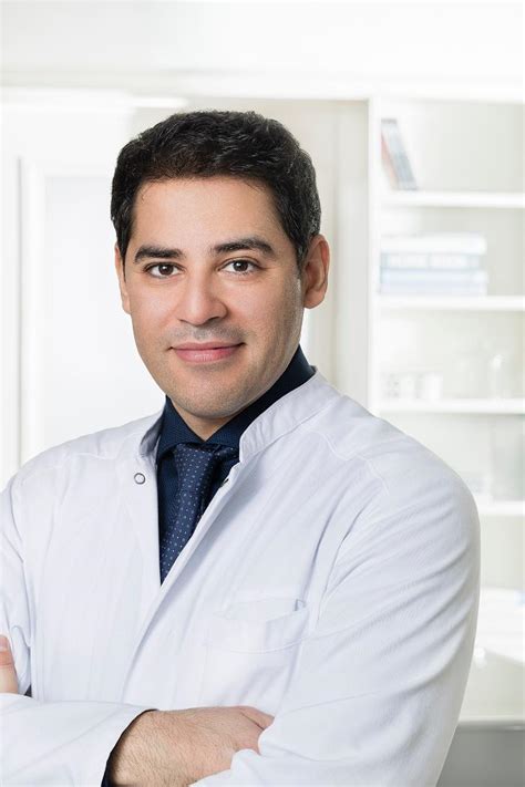 Dr. Amir S. Naderi - Facharzt für Innere Medizin