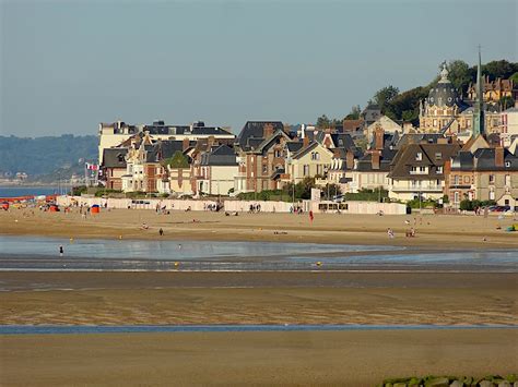 Dragostore à Dives-sur-Mer