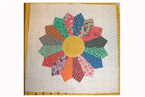 Dresden Plate Quilt Template
