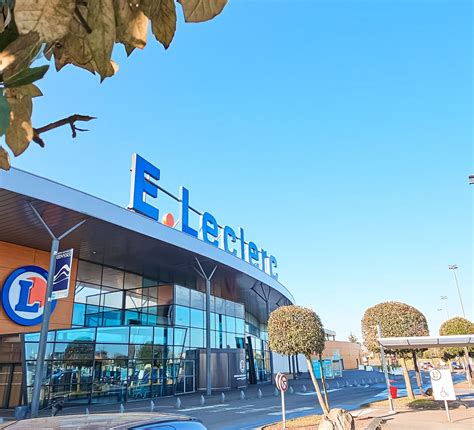 E.Leclerc Station Service à Guingamp