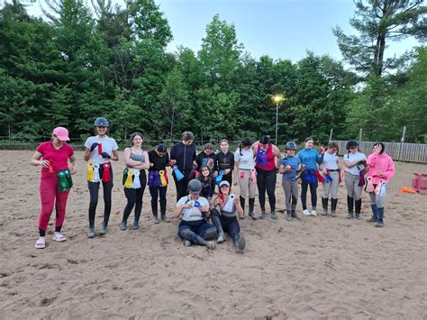 ECOLE à Cheval-Blanc