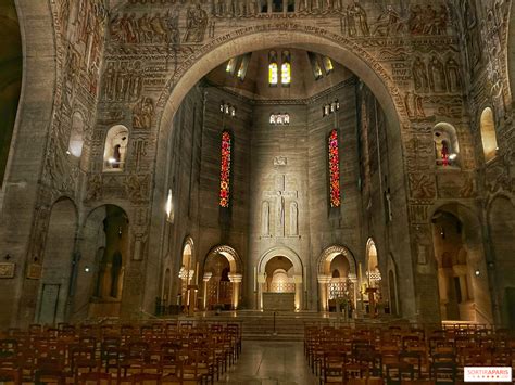 EGLISE ST PIERRE à Caplong