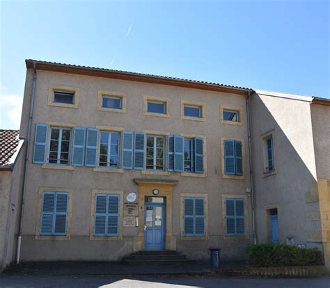 Ecole à Ennery