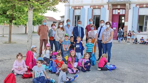 Ecole à Labatut-Rivière