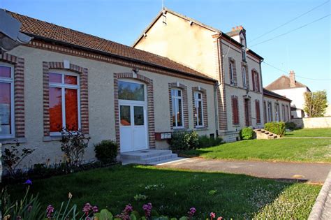 Ecole Communale à Chenoise-Cucharmoy
