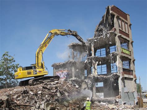 Edifice Demolition Contractors : Concrete & Core cutting Building Demolition in Mumbai India
