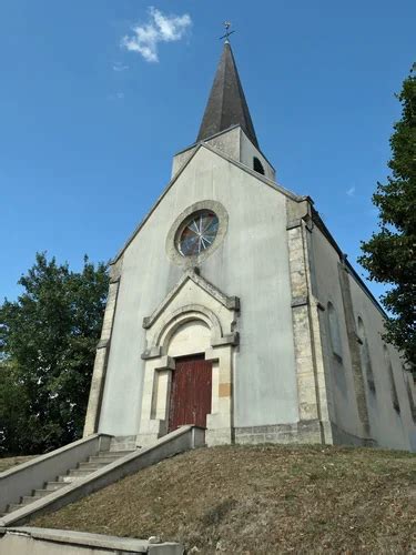 Eglise à Charpentry