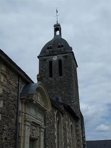 Eglise à Denée