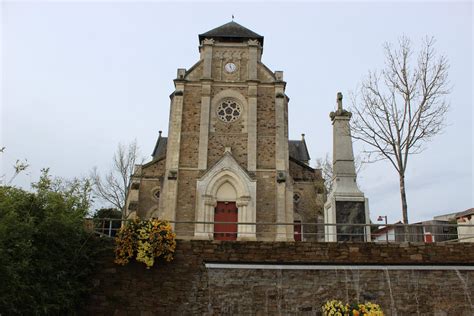 Eglise à Montbert