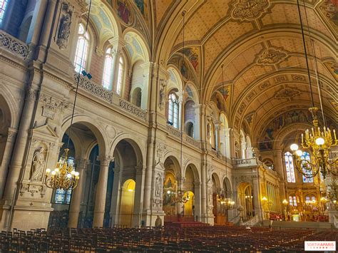Eglise Sainte-Trinité à Mousse