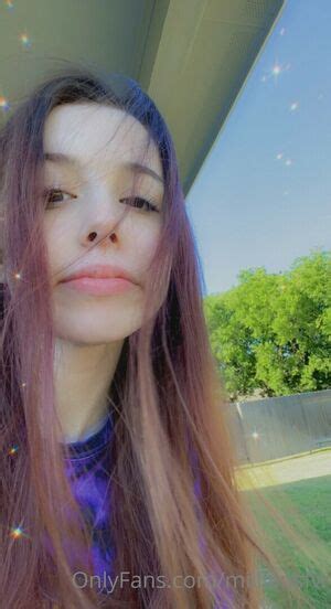 EmiliaNSFW Onlyfans Leak 39 HD