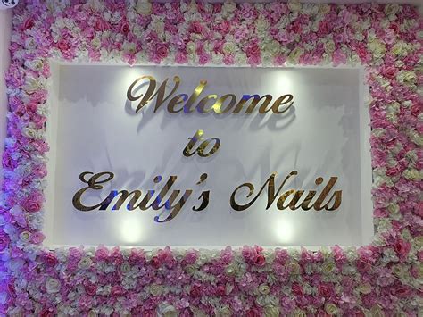 Emily's Nails