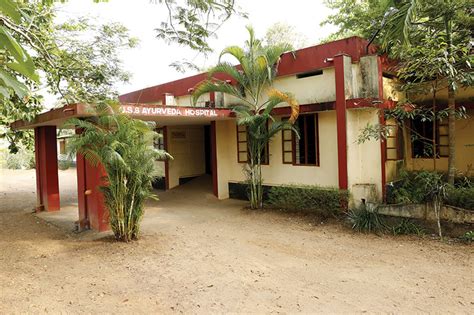 Eraviperoor Village Office,Vallamkulam