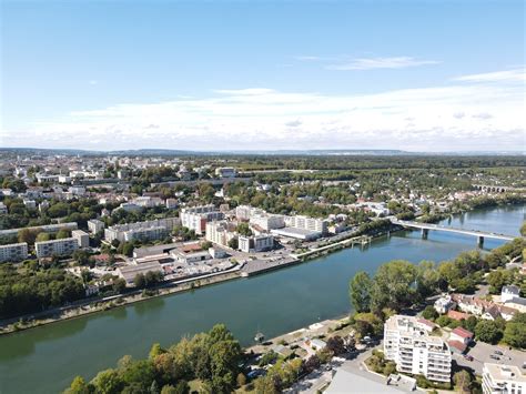 Es Processing à Le Pecq