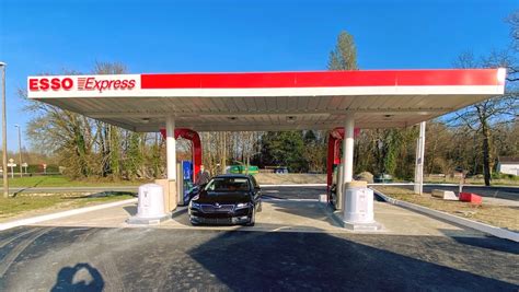 Esso Express à Laon