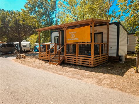 Eurocamp à Villebernier