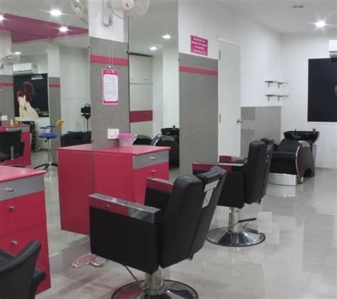 Feminas Beauty Parlour