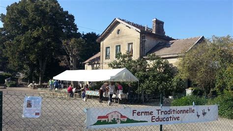 Ferme Traditionnelle Educative à Mandres-les-Roses