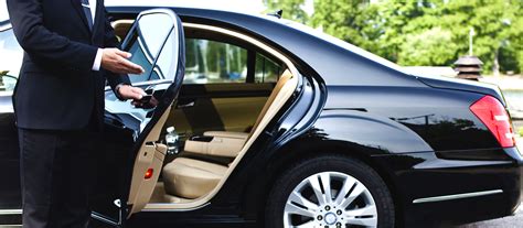 First Class Transfer - Limo, Chauffeur & VIP Service Viru väljak 2, 10111 Tallinn