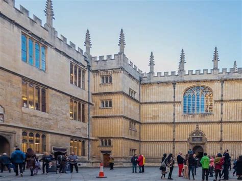 Footprints Tours Oxford