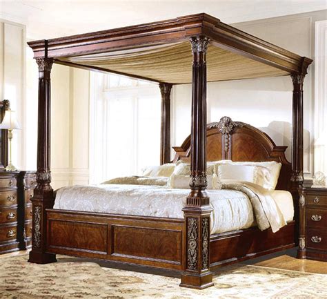 Four-Poster